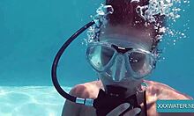 Minnie Mangas onderwaterpassie: een wilde zelfgemaakte ontmoeting