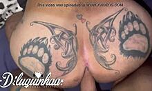 A tetovált Rabudo nagy farkával teljesíti a meleg anális fantáziáimat
